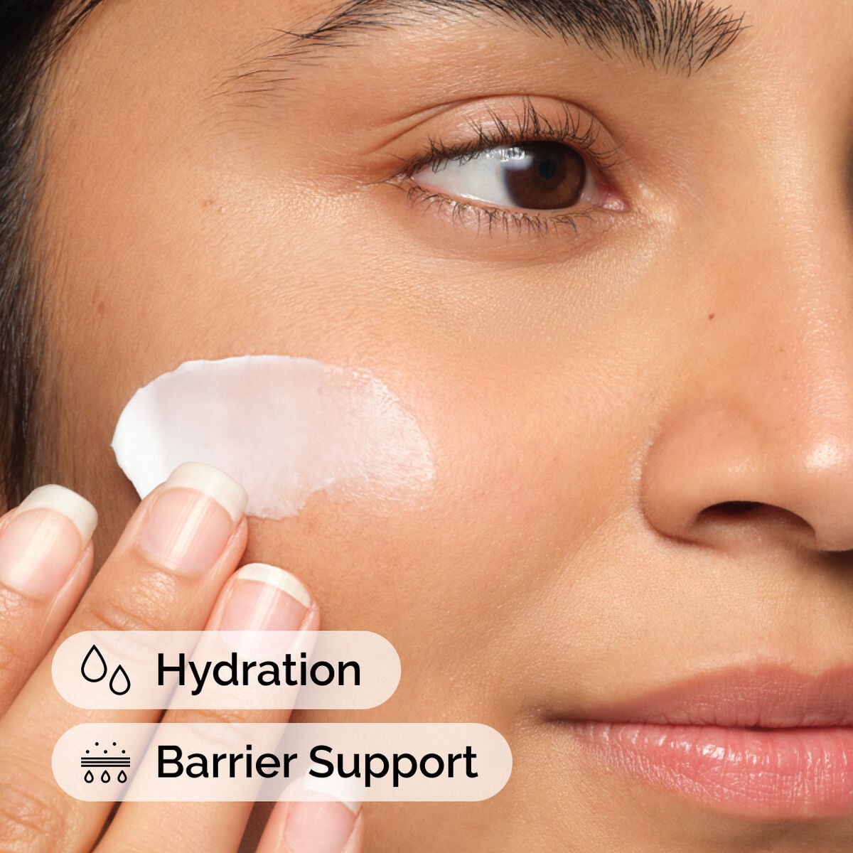 natural-moisturizing-factors-ha-z5 ord-natural-moisturizing-factors-ha-model-application-with-benefits.jpg